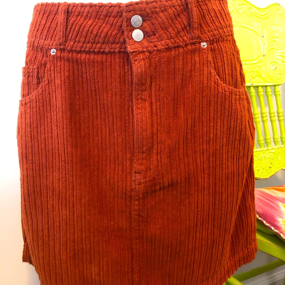 URBAN OUTFITTERS FALL BURNT ORANGE CORDUROY MINI SKIRT